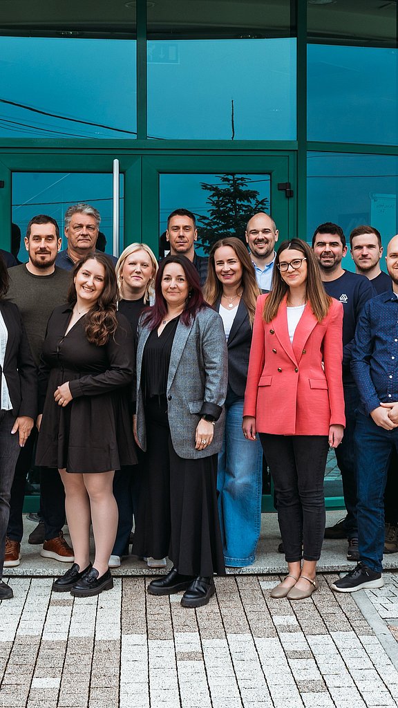 HENNLICH TEAM 2025/2026